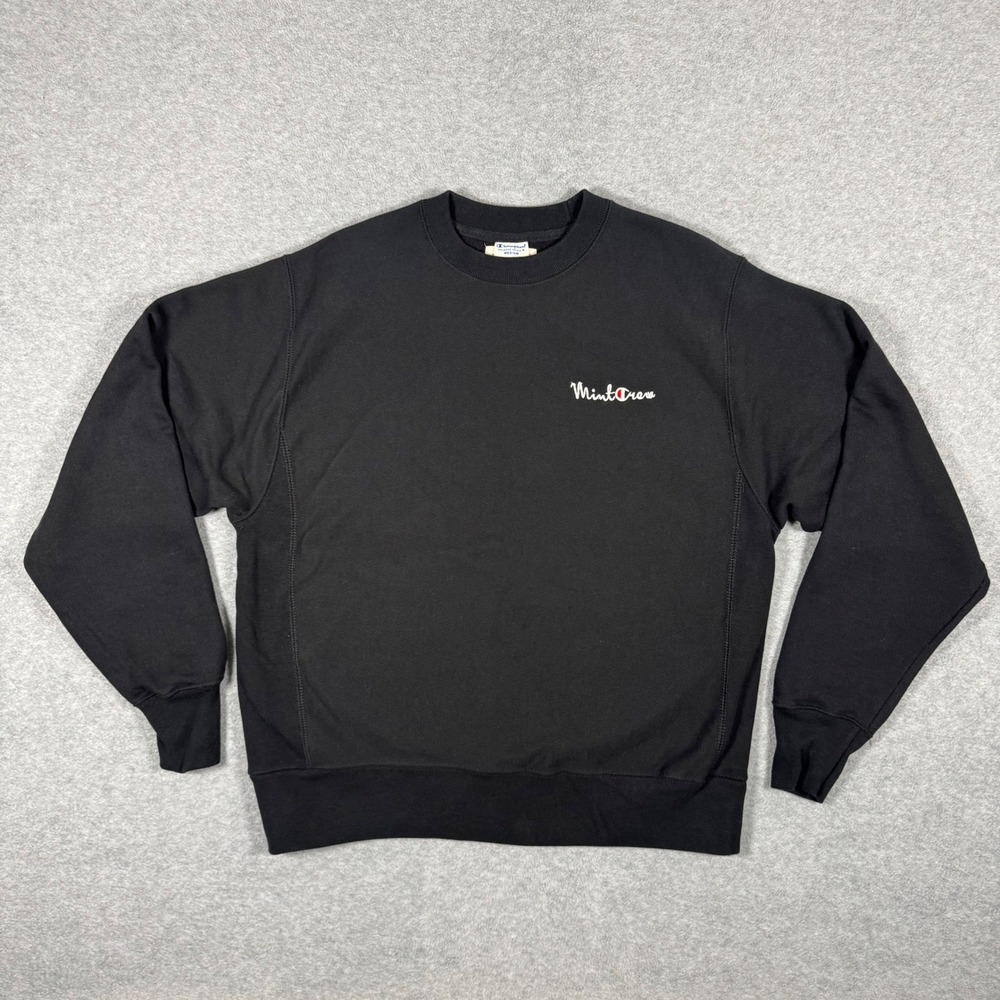MintCrew Champion Reverse Weave Sweatshirt Mens Medium Black Script Crewneck